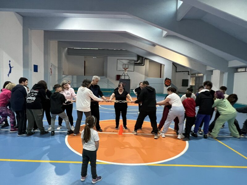 Αρχαία και Παραδοσιακά Παιχνίδια: Όταν οι μεγάλοι έγιναν… παιδιά!